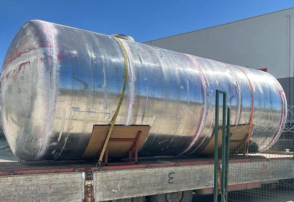 Aluminium vessel